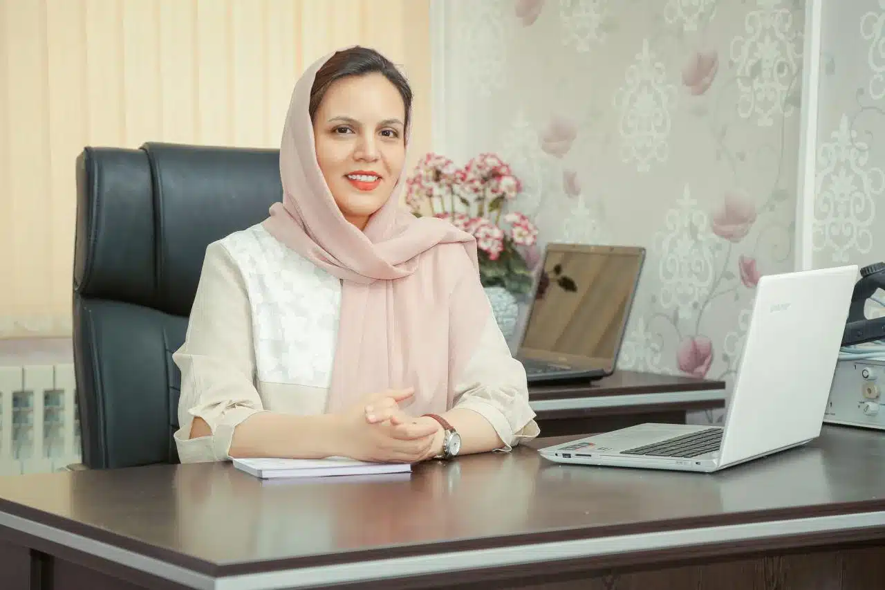 دکتر فرشته عبدالمطلبی کرج بهترین دکتر زیبایی پوست کرج